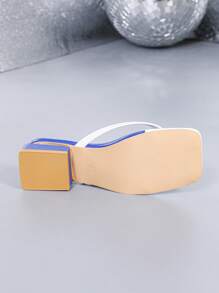 Sandali casual con punta quadrata e tacco basso dal design infradito - Tacco quadrato basso, lavaggio a mano, comode e alla moda, sandali con suola in PVC, realizzate in materiali sintetici - Blu - Visualizzare 8