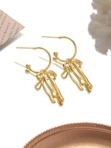 1 Pair Luxurious Gold Butterfly Drop Earrings - Versatile Design To Elevate Your Style, Suitable For Daily Wear And Parties - Crafted For Women Who Appreciate Elegance And Charm