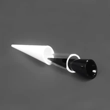 Wholesale Clear Acrylic Riangle Conical Ring Display Jewelry Storage Plastic Ring Display Stand For Ring Back To School