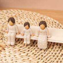 定制雕刻家庭彩绘树脂雕塑，个性化木制家居艺术装饰摆件，个性化定制家庭礼物，父亲节和母亲节礼物之选，多功能，装饰性强，可重复使用，精致时尚，高品质，色彩缤纷，现代简约，是送给她、男友、爸爸、女友、妈妈、家人、朋友的理想礼物，也适用于茶室、家居、办公室、办公室装饰，提升生活品质，是旅行收纳的理想之选。 - 米色 - 查看 6