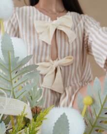 KEMERLING STUDIO Conjunto De Rayas Con Moño - Beis - Ver 4