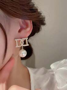 3pcs/Set Luxury Exaggerated Letter & Large Pearl Necklace & Earrings Jewelry Set For Women, Suitable For Daily Wear