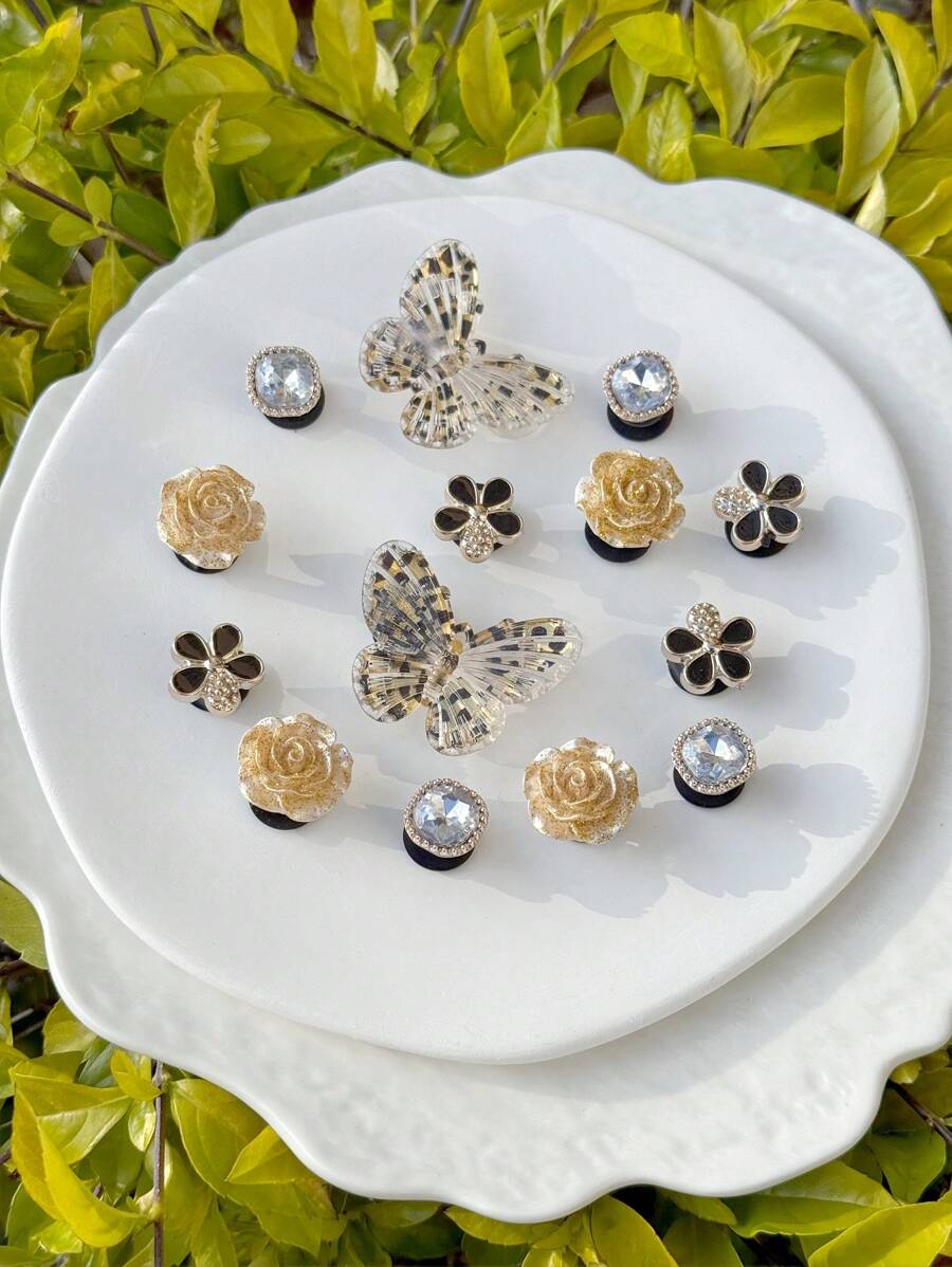 14 件时尚鞋夹（豹纹蝴蝶、金色 3D 玫瑰、黑色 5 瓣油滴、1 颗水晶），DIY 装饰配件适用于女士凉鞋、拖鞋、沙滩包 - 节日和特殊场合的完美礼物 - 黑金配色 - 查看 1