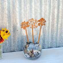 1pc Rustic Metal Flower Potted Decor, Garden Stake Decoration, Vintage Iron Flower, Suitable For Garden, Farm, Yard, Lawn