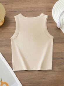 这款男童纯色、舒适、透气的休闲无袖上衣，适合夏季户外运动，宽松的设计更适合活力四射的穿着者。纯棉材质的短款背心，居家穿着或搭配户外服装皆可，是夏季儿童必备的服装。