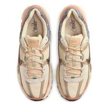 Men's Nike Zoom Vomero 5 Sanddrift/Earth-Muslin-Khaki (FZ5051 121) - Brown - View 6