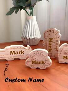 Cartoon-Style Solid Wood Hooks That Can Have Names Customized On Them. They Are Extremely Convenient As They Are No-Drill And Can Be Mounted On The Wall. They Are Especially Suitable For Being Used As Door Handles For Children's Drawers And Cabinets, And They Are Truly A Must-Have For Organizing Clothes And Hats.