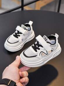 Zapatillas deportivas para niños con letras de color contrastante, de estilo informal suave y cómodo, adecuadas para todas las estaciones