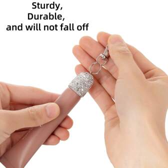 2 件镶钻唇膏盖带钥匙扣，可重复使用唇彩替换盖，可挂在包或钥匙上