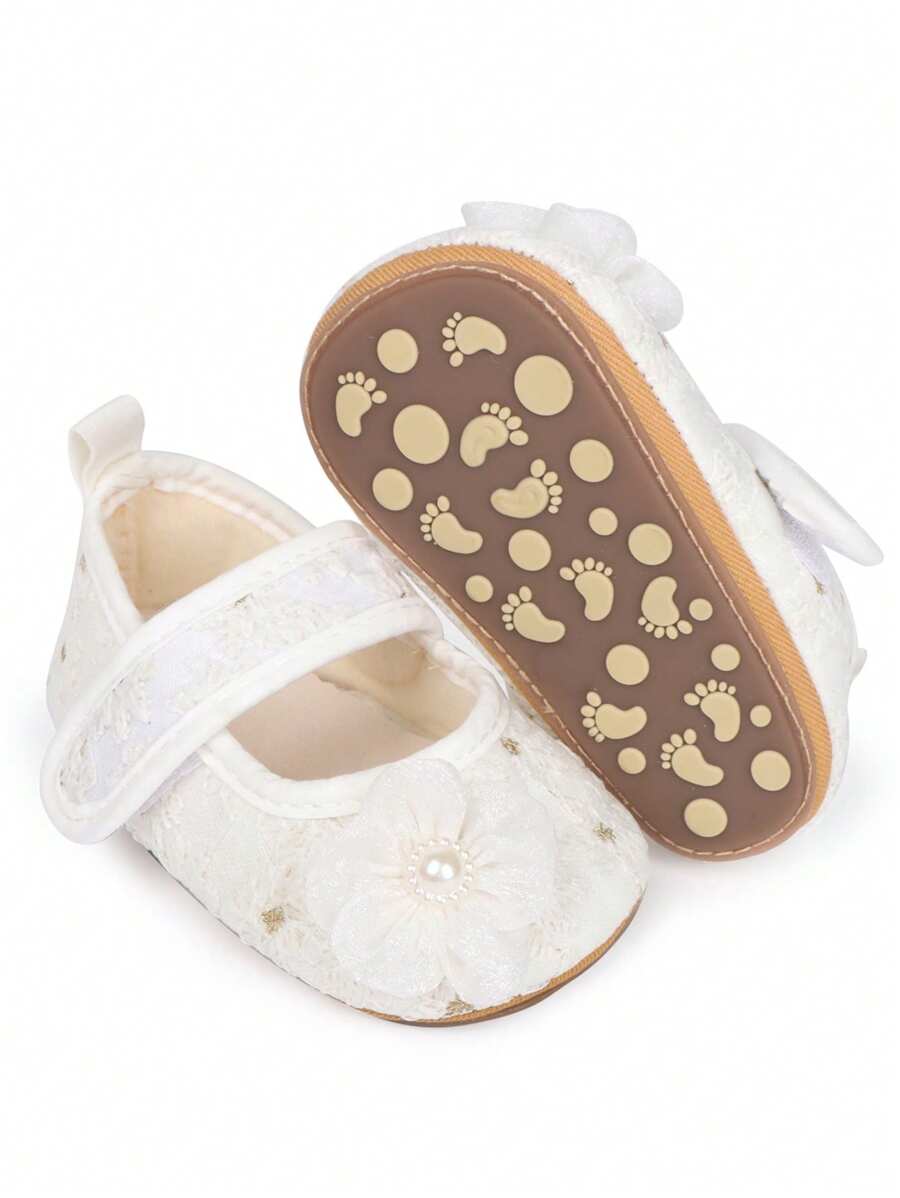 1 Pair Infant Girl Floral Embroidery Fabric Hook And Loop Design Elegant Princess Style Soft Sole Anti-Slip Breathable Pre-Walker Shoes, Suitable For Spring/Autumn (0-1 Years Old) - White - View 1