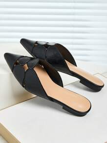 Black Closed Toe Flat Sandals, Pointed Toe Solid Color Breathable Fashion Casual Versatile Geometric Pattern Hollow-Out Woven Slip-On Slides For Women, Suitable For Spring, Summer & Autumn