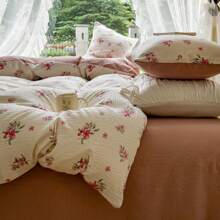 4 pièces Set de couette à fleurs ditsy fraîches - en polyester respirant, convient pour toutes les saisons, lavable en machine, fermeture éclair, comprend 1 couette, 1 drap plat, 2 taies d'oreiller - sans rembourrage, sans couette ni inserts d'oreillers, décoration de chambre, literie pour couple, lavable en machine
