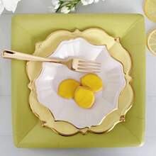 60 piezas de suministros para fiestas amarillas, platos desechables de papel bicolor, adecuados para decoración de boda/1er cumpleaños/baby shower - incluye 30 platos de postre/ensalada blancos y 30 platos de almuerzo amarillos - Blanco y amarillo - Ver 3