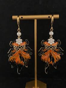2 pièces Boucles d'oreilles créoles surdimensionnées en alliage émaillé avec motif de carpe élégant, bijoux vintage peints à la main avec perles pour femmes