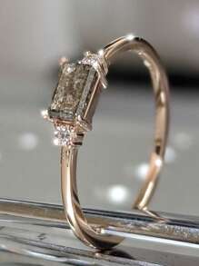 1 pièce Bague élégante pour femme ornée de zirconium cubique creux et brillant. Accessoire de bague de fiançailles, idéal pour offrir à la famille, aux amis et aux êtres chers