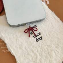 奢华时尚高端勃艮第 ANKA 蝴蝶结饰物/防尘塞，兼容 iPhone 16 和 Type-C 充电端口，适合作为女朋友的礼物