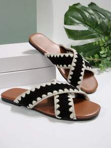 Women's 2025 Spring/Summer New Crossed Double-Rows Rhinestones Decor Flat Round Toe Open Toe Ladies Beach Slippers - Black - View 6