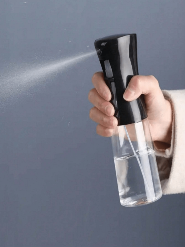 1 frasco pulverizador recarregável de alta pressão, limpador líquido simples para banheiro, vaporizador facial com névoa fina, mini pulverizador de álcool, recipiente para pó, frasco pulverizador para banheiro, regador automático com spray contínuo, para uso em salão de beleza (cor/estilo aleatórios), decoração de banheiro para o verão, volta às aulas