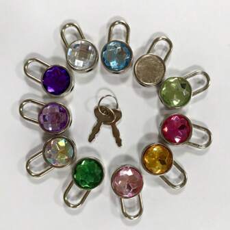 1pc Zinc Alloy Small Lock With Key, Suitable For Luggage, Backpack, Gym Locker, Briefcase, Classroom Pairing Games, Etc. Multi-Color Mini Padlock With Key, Suitable For School, Gym, Travel Accessories, Back To School Supplies. Color Sent Randomly.