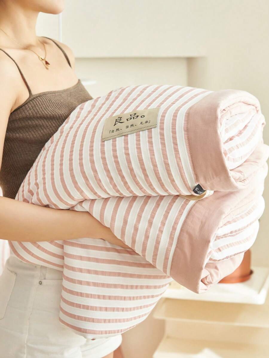 Kiss Dear 1pc Lightweight Quilt, Jacquard Striped Design, Smooth & Soft Material, Suitable For Bedroom, Living Room, Hotel Use In Summer - Yarn-dyed Stripes Bean Paste Color - View 1