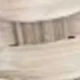 أبيض