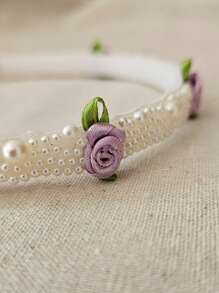 Pearl Tiara With Rococo Flowers - Purple - View 4