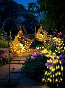 1 pièce de Arrosoir décoratif solaire avec guirlande lumineuse. Décoration de jardin en métal poli nickelé. Lumières solaires de cascade de 600 mAh avec 36 LED, contrôle par capteur de lumière, sans télécommande