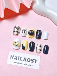 10Pcs Handmade Press On Nails Kit Short Square Black White Line Art Flower Cute Kawaii CartoonJapanese Style Modern Elegant Minimalist Korea Style Fresh Design Chic French Style Neutral Classical Creative Glossy Finish Shimmery Ombre 1 Account Manicure Set Box Included Includes Adhesive Tabs - Black - View 1