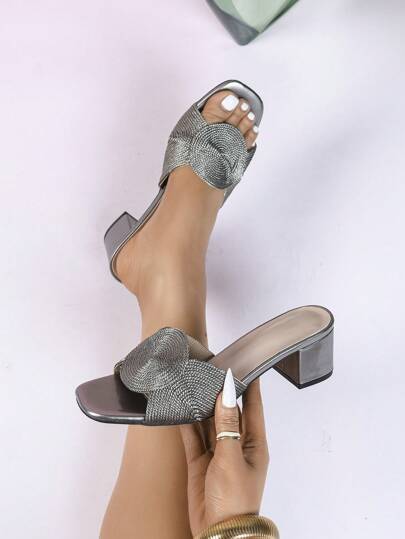 صنادل حبال صيفية للنساء جديدة الوصول ، كعب سميك/منخفض، متوفرة باللون الأسود والفضي والبرتقالي والذهبي