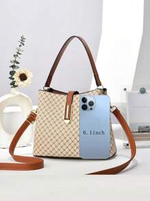 优雅时尚拼色手提包，多功能大容量单肩包，时尚设计，新款女士小方包手提包斜挎包休闲百搭大容量带吊坠，可单肩斜挎，适合户外旅游购物，新款时尚女士手提包单肩斜挎拼色包休闲别致大容量可单肩斜挎休闲包