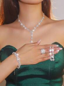 4 Stücke/Set elegantes Kristallschmuckset mit Strass - Ohrringe und Halsketten, Armbänder, Ringe - geeignet für den täglichen Gebrauch von Frauen, Hochzeiten, Partys usw.
