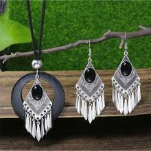 A Vintage Royal Style Jewelry Set For Women, 3 Pieces Set In Zinc Alloy With Imitation Black Turquoise Inset, Sequined Tassel Earrings, Double Pendant Necklace Combination, Stylish And Simple Everyday And Gift Accessories