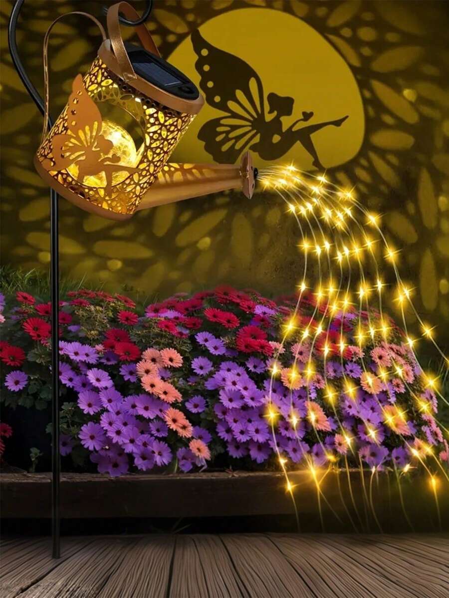1 pièce de Arrosoir décoratif solaire avec guirlande lumineuse. Décoration de jardin en métal poli nickelé. Lumières solaires de cascade de 600 mAh avec 36 LED, contrôle par capteur de lumière, sans télécommande