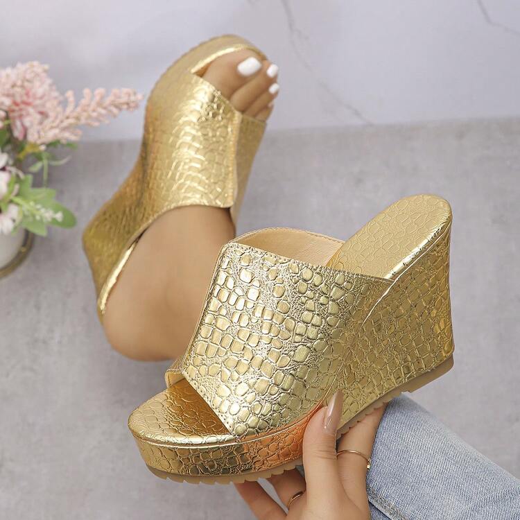 女士石纹合成皮革闪亮露趾一脚蹬坡跟舒适通勤厚底凉鞋 - 金色 - 查看 3