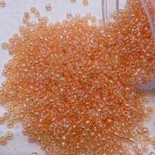 1300 颗 2 毫米闪亮珠子，像灯泡，适合 DIY 手工手链、戒指、项链、日常佩戴或赠送给朋友，也可用于服装编织以打造时尚