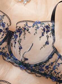 Women Plus Size Elegant Floral Embroidery Mesh Super Thin Sexy Lingerie Set