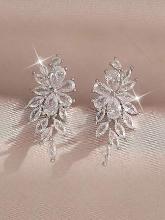 1 Pair Luxury Feather-Shaped Cubic Zirconia Stud Earrings For Women Girl Back To School Jewelry Gift For Party Birthday Friendship And Daily Wear