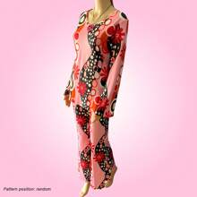 5pcs 70s Retro Hippie Set With Necklace And Earrings Vintage Set For Girls And Women(Pattern Position Is Random) (Excluding Glasses)Subersive Sexy Style,Festival Outfit,Holiday Gift,Going Out Outfit, Partywear, Elegant Outfit,Floral, Grown Women Outfits,For Halloween Party Dressing Up