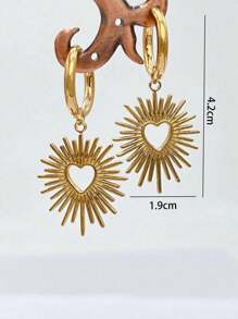 1 Pair Hollow Out Heart Detail Sun Drop Earrings Valentines - Gold - View 8