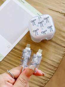 蝴蝶结/爱心/花朵/动物图案，兼容 16/15/14/13数据线保护壳，20W英规快充适配器带防弯折保护套，不含电池，附赠保护盒，适合作为礼物送给朋友 - 藍色領結 - 查看 5