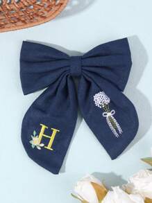 1件女孩26字母刺繡髮夾，甜美花卉字母設計髮夾，女孩生日春季髮飾，精緻女孩髮夾附優雅刺繡（白色/海軍藍），返校季 - 彩色 - 查看 9