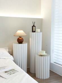 1/3/4pcs Set Cardboard Pedestal Stand, Folding Pillar Stand, Wedding Props, Floor Display Column Stand, DIY Pedestal Box With Round Top Plate Folding Paper Cylinder Column Pedestal Wedding Birthday Cake Flower Stand Rack,Material: Paper ,Can Bear 20kg