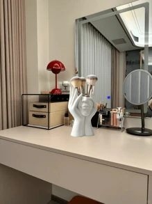 1 pièce Un support de pinceau pour le visage de style artistique doux et de luxe léger, un organisateur élégant de maquillage et d'accessoires (blanc) Décoration de la salle de bain à la maison Organisateur de maquillage d'été Retour à l'école