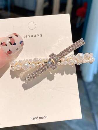 1-pack hårspänne med kors och tvärs i konstpärlor, lyxig hårnål med rosett och sidolugg, söt elegant håraccessoar, klor, hårklor, hårspännen, skolsaker, universitet, håraccessoarer med konstpärlor, vinteroutfit för kvinnor, rosetter, söt