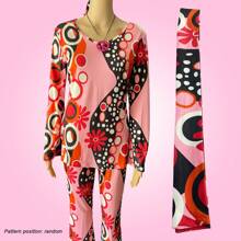 5pcs 70s Retro Hippie Set With Necklace And Earrings Vintage Set For Girls And Women(Pattern Position Is Random) (Excluding Glasses)Subersive Sexy Style,Festival Outfit,Holiday Gift,Going Out Outfit, Partywear, Elegant Outfit,Floral, Grown Women Outfits,For Halloween Party Dressing Up