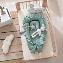 Portable Infant Crib Bedside Crib Foldable Newborn Nest Lying Chair