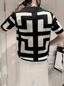 Maglietta da uomo a girocollo a maniche corte in maglia - motivo geometrico nero e bianco. Tessuto morbido per comfort. Ideale per l'abbigliamento casual estivo, le uscite quotidiane e i look alla moda.