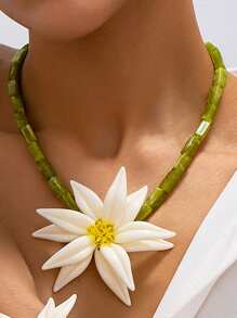 1pc Exaggeration Resin Flower Handmade Beaded Women Personalized Floral Pendant Necklace, Camellia 3D Party Necklace