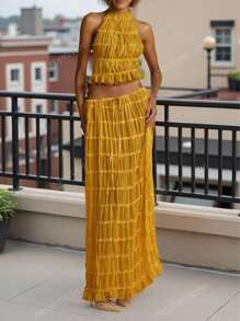 Conjunto de vestido maxi con falda plisada de gasa de albaricoque, con encaje, escote halter y espalda descubierta - Conjunto romántico y elegante de 2 piezas