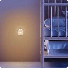 1 pieza Lámpara sensor de luz inteligente redonda, Luz nocturna LED con sensor de luz enchufable, luz suave sin deslumbrar, encendido y apagado automático, pantalla de plástico, base de lámpara con brida, enchufe europeo, 220-240V, apta para pasillos, baños, dormitorios, cocinas, salas de estar - Regalo perfecto para Navidad, Acción de Gracias, Año Nuevo, Día de San Valentín, Iluminación ambiental | Lámpara táctil de moda | Sensor, luz nocturna para el dormitorio